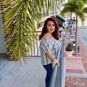 Meet your Posher, Carly